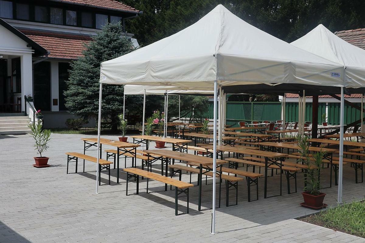 Hotel Szlovák Panzió Bekescsaba Exterior foto